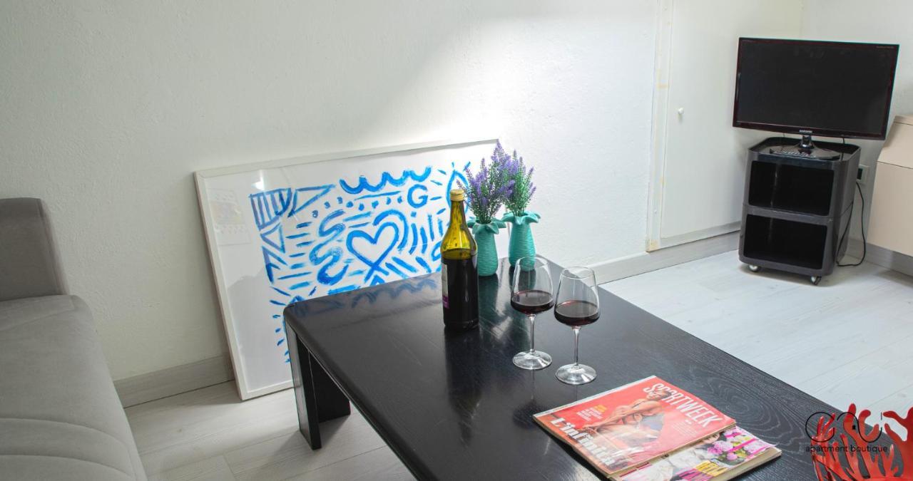 Terni Centro In Palazzo Storico By Gavi Apartments Eksteriør bilde